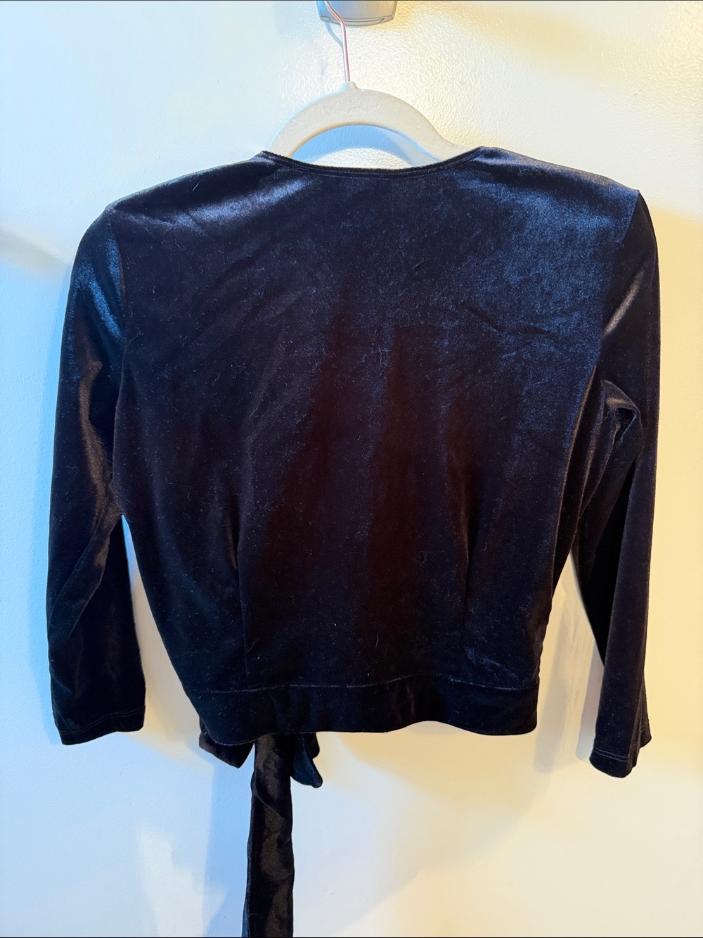 Vixen by Micheline Pitt Black Velvet Wrap Top - Picture 2 of 3